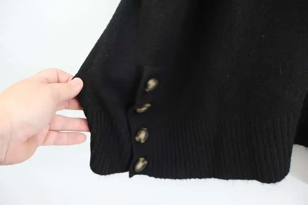 Democracy Womens Size Large Black Sweater Oversized Button Side Slit Hem